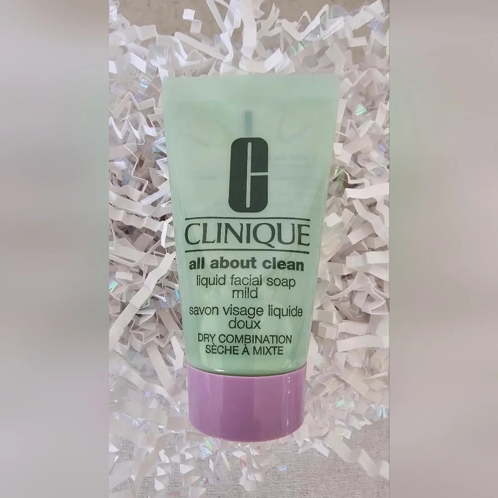 Clinique Skincare Collection - Picture 7 of 8